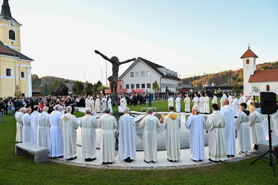 Poslani oznanjevati evangelij vsem!