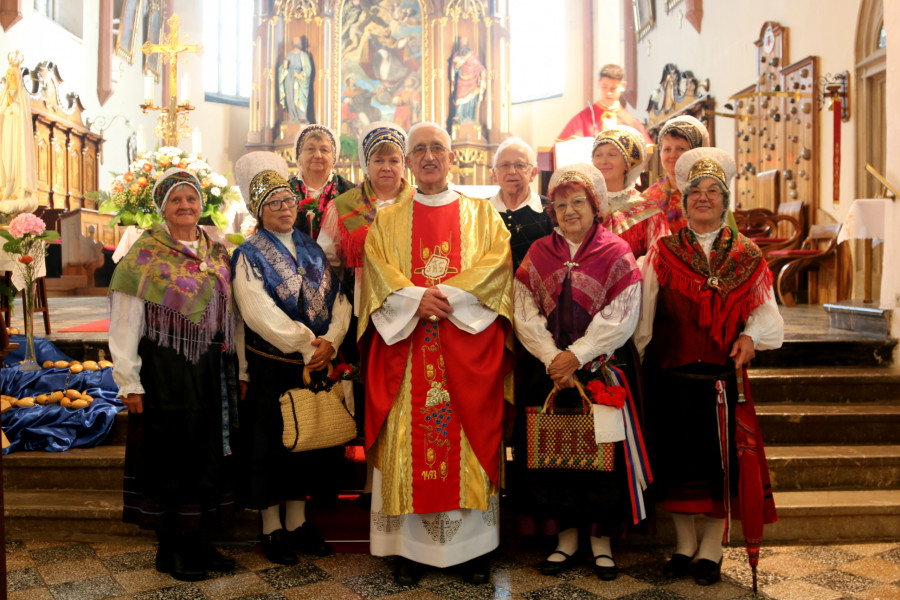 Stolno žegnanje in obletnica pokopa žrtev Mihovske jame